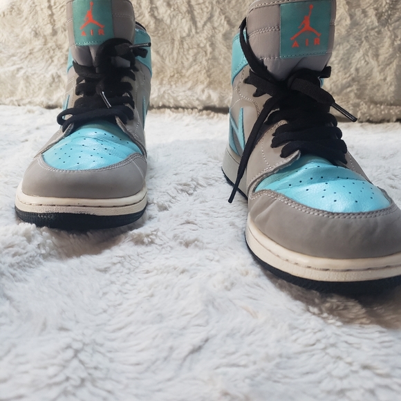 Nike 2015 AIR JORDAN 1 MID GS TIDE POOL SZ 7Y 332148 BABY BLUE GREY MID SNEAKER - Picture 5 of 12